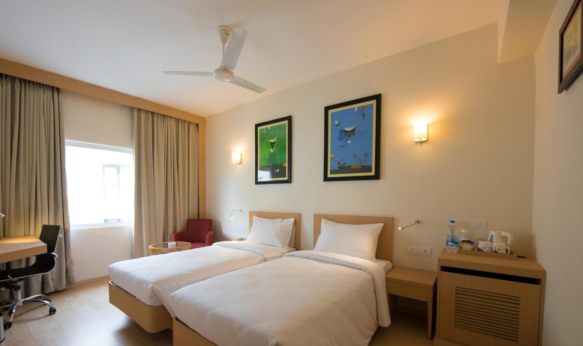 Red Fox Hotel, Trichy Tiruchirappalli Room photo